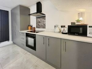 Kitchen- click for photo gallery